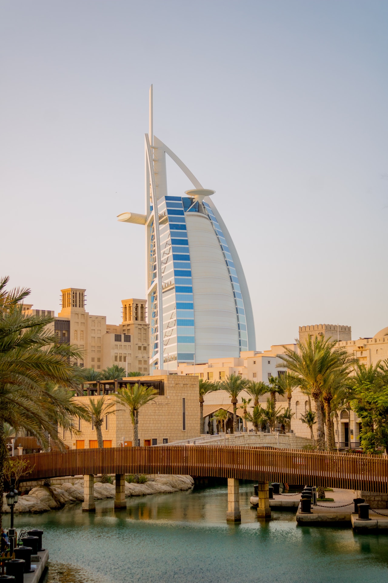 What are the best estate agents to work for in Dubai?